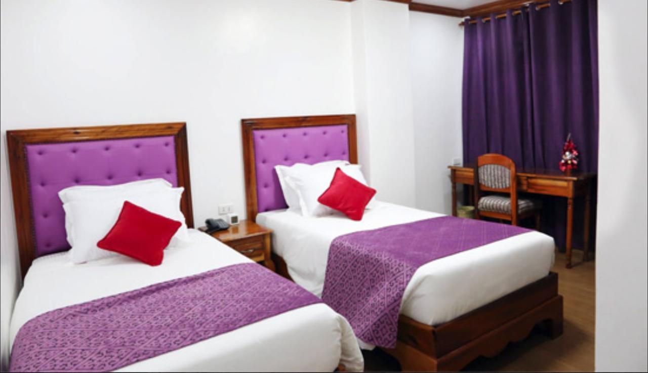 Cln Boutique Hotel Таклобан Экстерьер фото